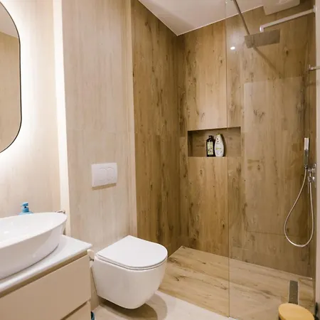 דירה Alko Cozy 1-bedroom 0-a